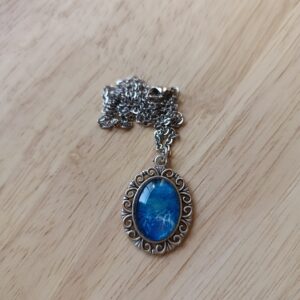 Zawieszka owalna – „retro”. Wymiary: 18 mm x 12 mm