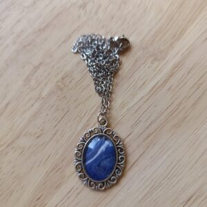 Zawieszka owalna – „retro”. Wymiary: 18 mm x 12 mm