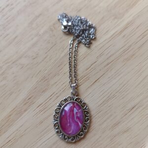 Zawieszka owalna – „retro”. Wymiary: 18 mm x 12 mm